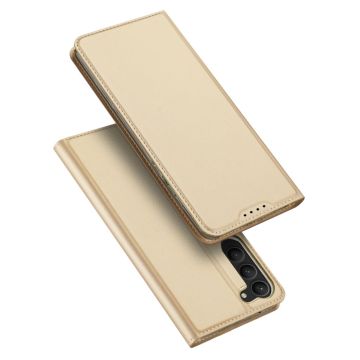 681025 Image 1