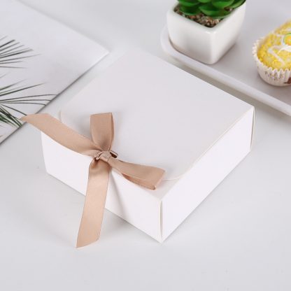 5 Geschenkboxen aus Pappe 4