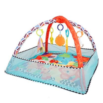 Krabbeldecke mit Spielbogen und Bällen