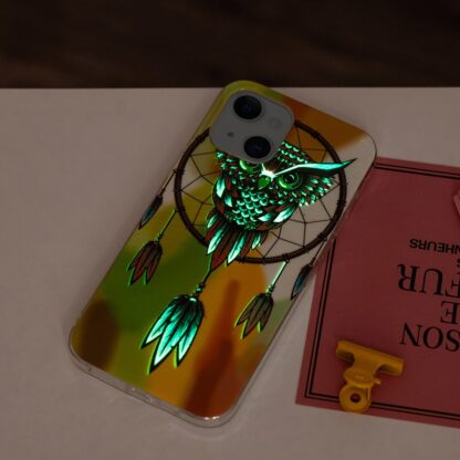 iPhone 15 Leuchtende Glow Gummi Schutzhülle Dreamcatcher - Image 2