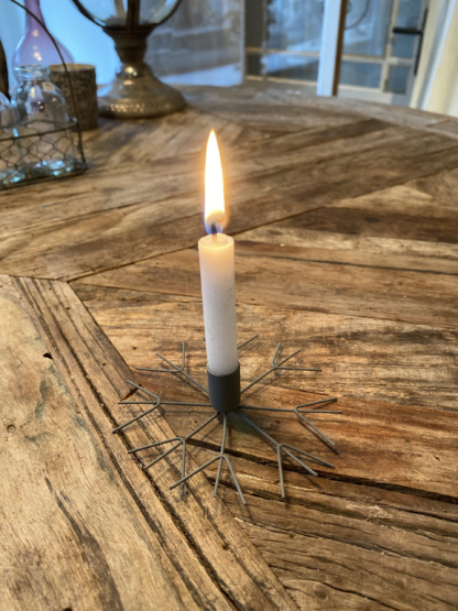 Schneeflockenlichter: Zarte Eleganz - Image 2